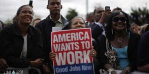 تراجع طلبات إعانة البطالة الأسبوعية الأمريكية إلى 210 آلاف